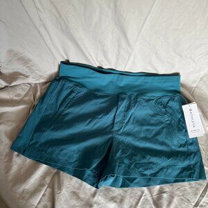 Athleta Trekkie North Short NEW WITH TAGS